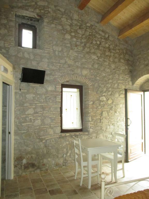 Residenza Sant'Antonio Hotel Deliceto Ngoại thất bức ảnh